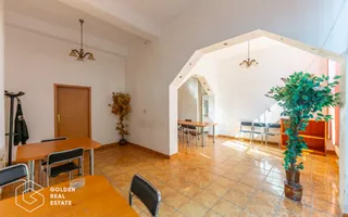 Cladire cu 24 camere, langa Castelul Regal Savarsin - Poză 24