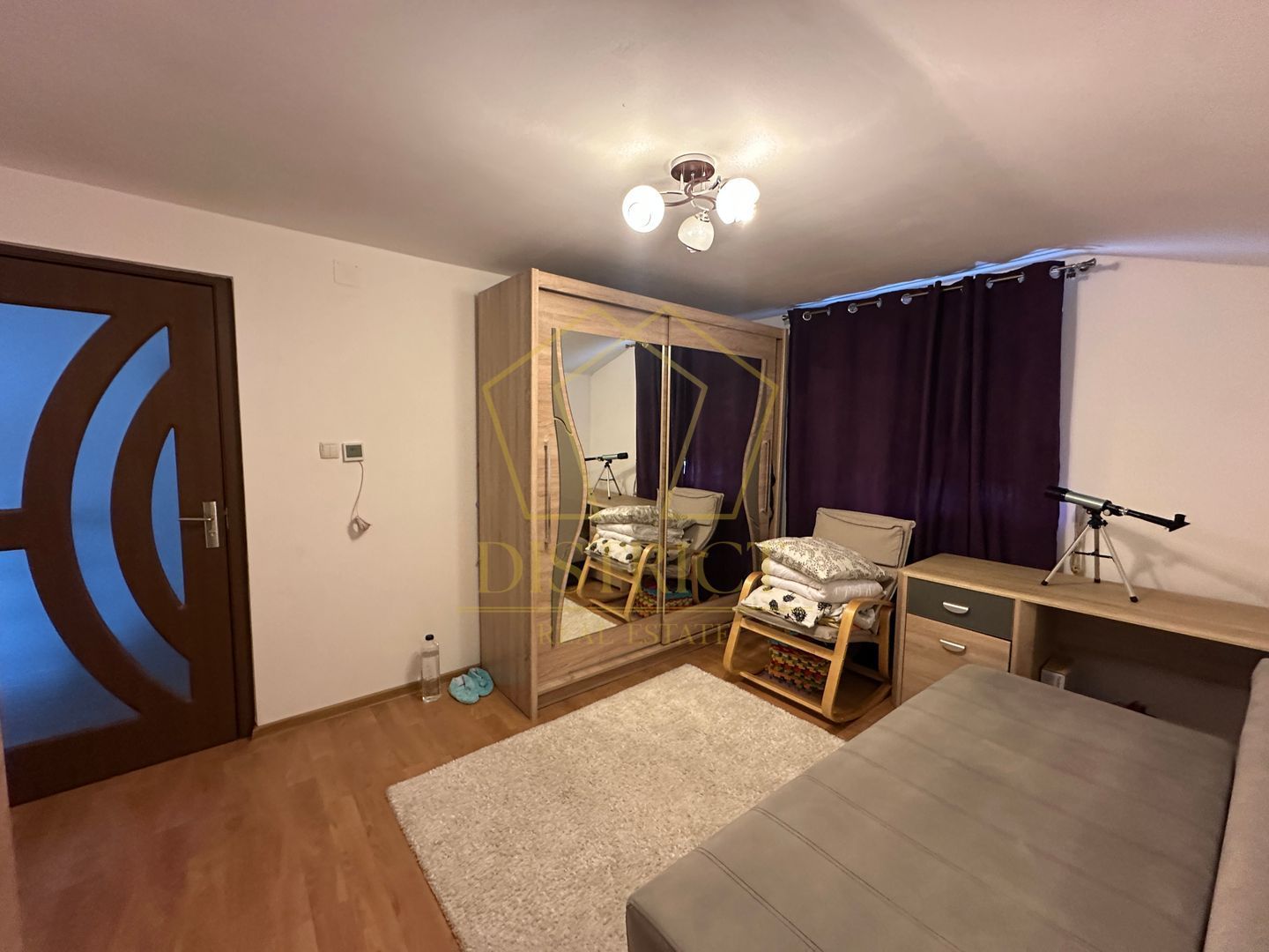 Duplex cu 4 camere si 2 bai complet mobilat si utilat in Giroc langa Zone 2. - Poză 17