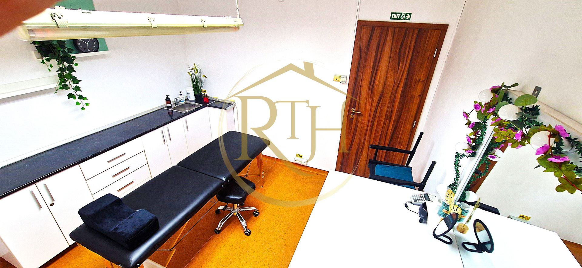 Oferim spre vanzare afacere la cheie,salon infrumusetare si masaj - Poză 10