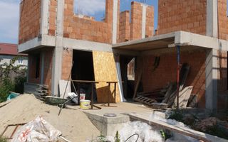 De Vanzare Casa in stil mediteranean in Stefanesti - Poză 13