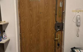 Vanzare Apartament 3 camere - Poză 1