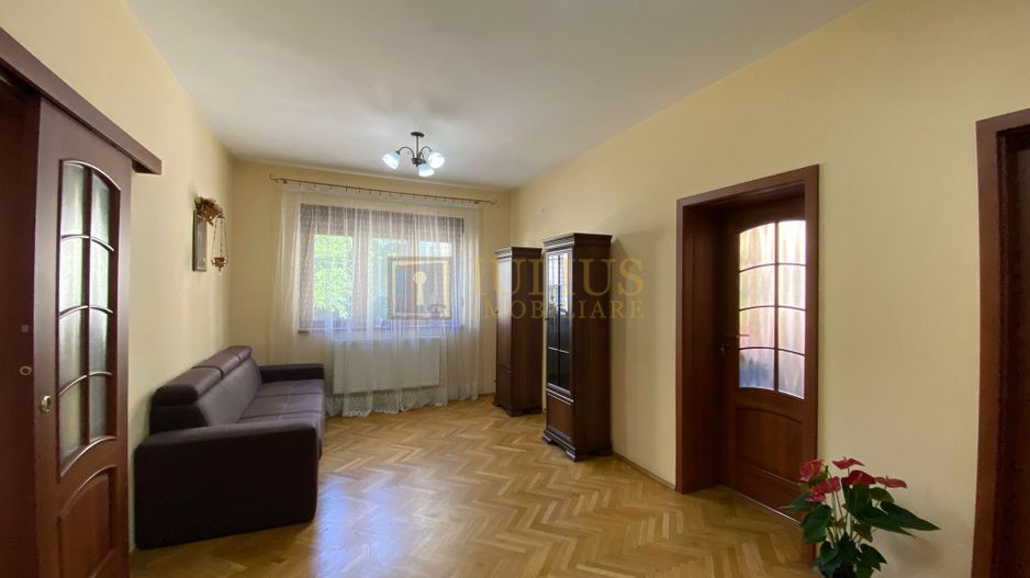 Complex, 5 camere + 2 bai, centrala proprie - Poză 1