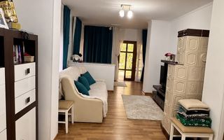 Casa spatioasa cu teren de 800 mp, Muntenii de Jos - 5 camere - Poză 9