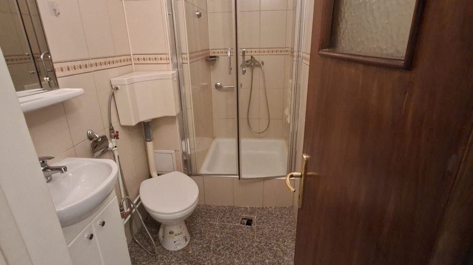 Apartament de inchiriat 3 camere Ultracentral Metrou Universitate L349 - Poză 8