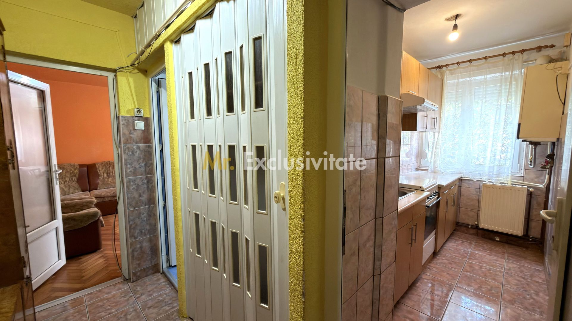 Apartament 2 camere Etaj II / Str. Ignisului Nr.24 / Carei - Poză 2
