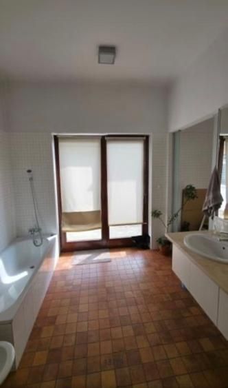 De inchiriat - Vilă superbă | Cotroceni | 8 camere terasă și grădină - Poză 7