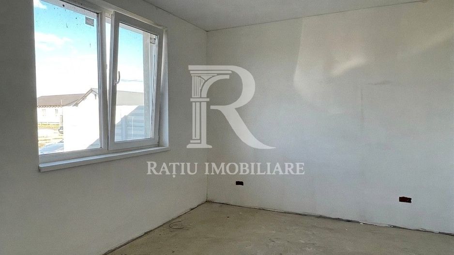 Casă cu 3 Camere | Semifinisată | Nojorid - Poză 4