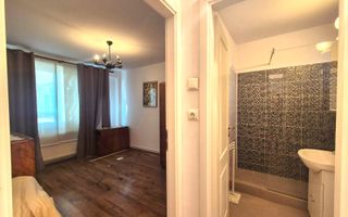 Zona Piata Astra, 3 camere, insorit, cu priveliste. - Poză 9