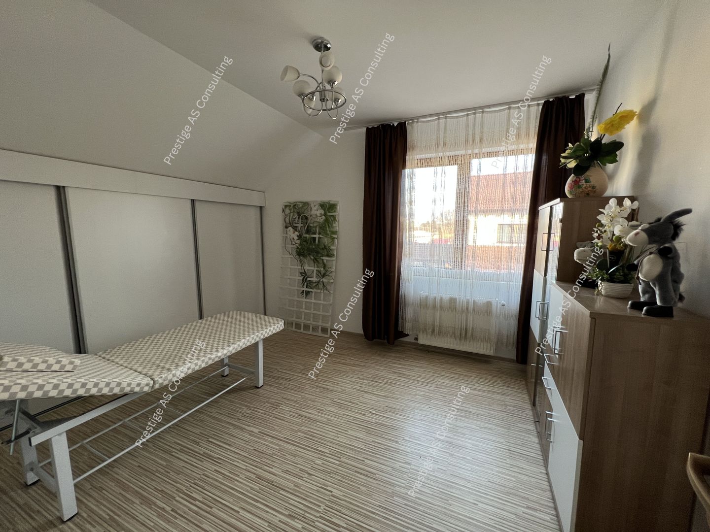 Vila 7 incaperi + 3 Anexe | 1800mp Teren | La Intrare in Dumbravita - Poză 5