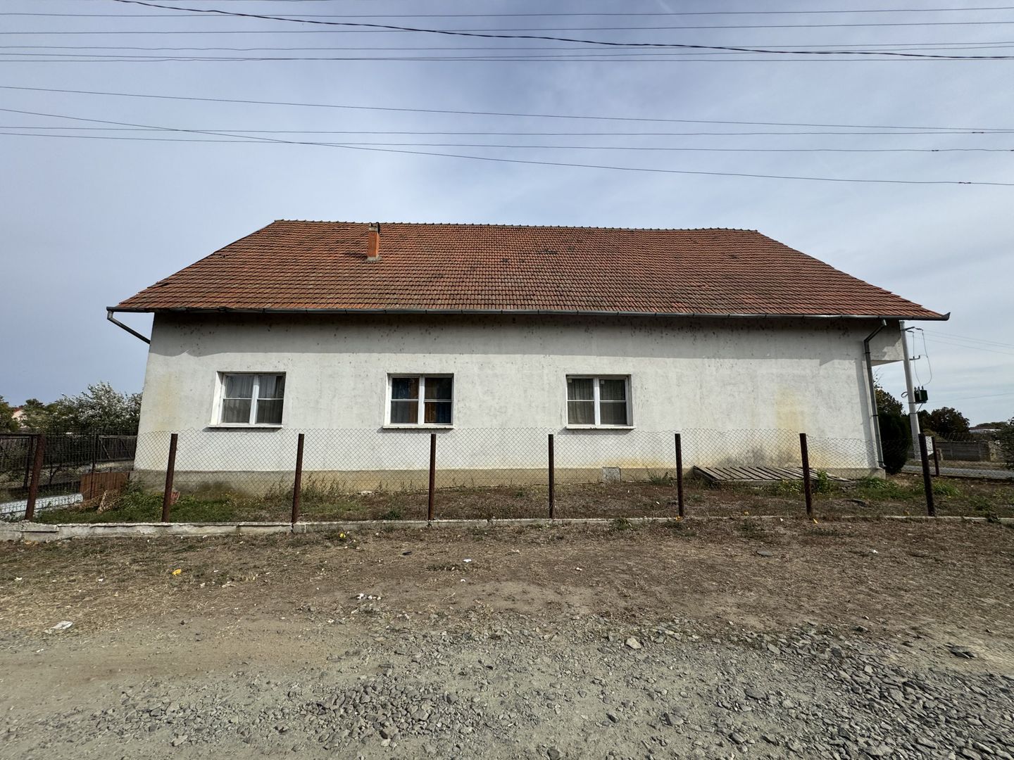 Individuiala Biled P+M,9 Camere,Teren Generos,Toate Utilitatile,2 F.S - Poză 3