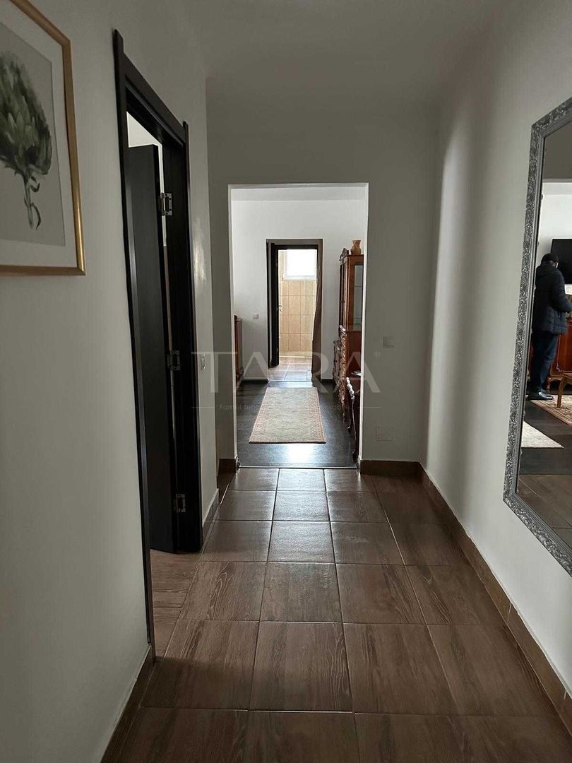 Apartament 3 camere, 69 mp utili, cu garaj – zona Facultatea de Litere - Poză 3