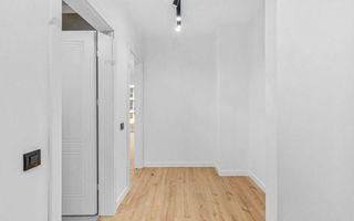 Apartament Modern cu 2 Camere și Terasă – Iris - Poză 4