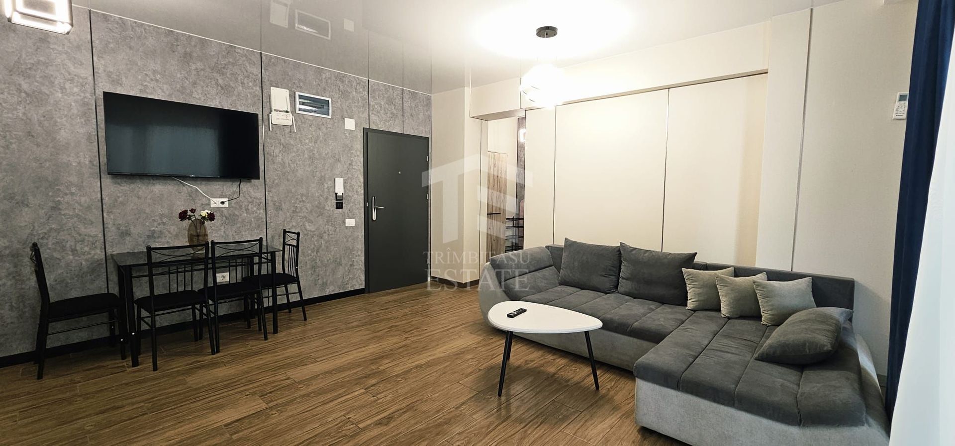 Apartament cu 2 camere Mamaia Nord, primul rand la mare, termen lung - Poză 2