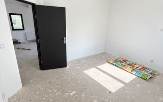 Casă pe parter • Teren 260 mp • Zonă centrală și foarte liniștită - Poză 3