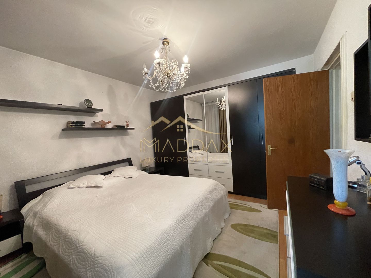 //Apartament 4 camere****Parcare + Boxa//Apusului - Poză 19