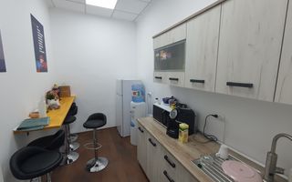 Spatiu comercial stradal de vanzare - Poză 6