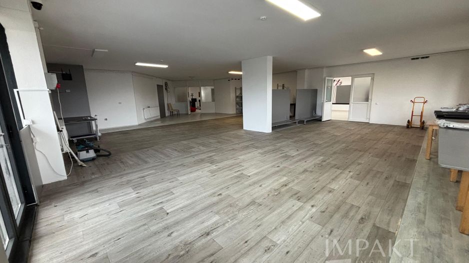 De vânzare spațiu comercial, show-room - Florești - Poză 2