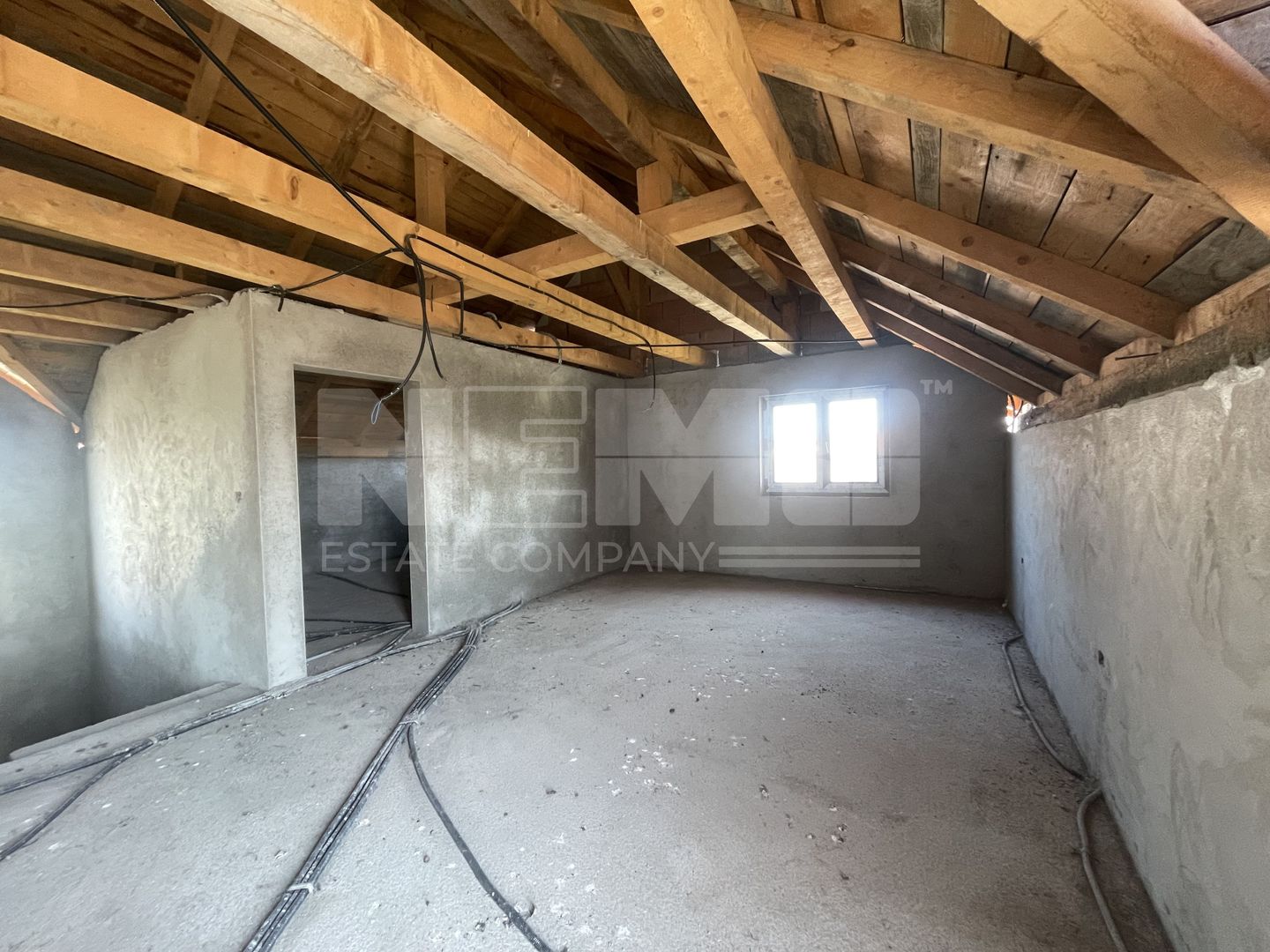 CASA LA ROSU DIN CARAMIDA + GARAJ I 12,5 ARI I VICOV DE SUS I - Poză 16