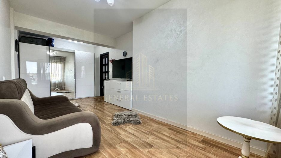 Vânzare apartament cu 2 camere, 67 m.p. - Complexul Royal Town. - Poză 5