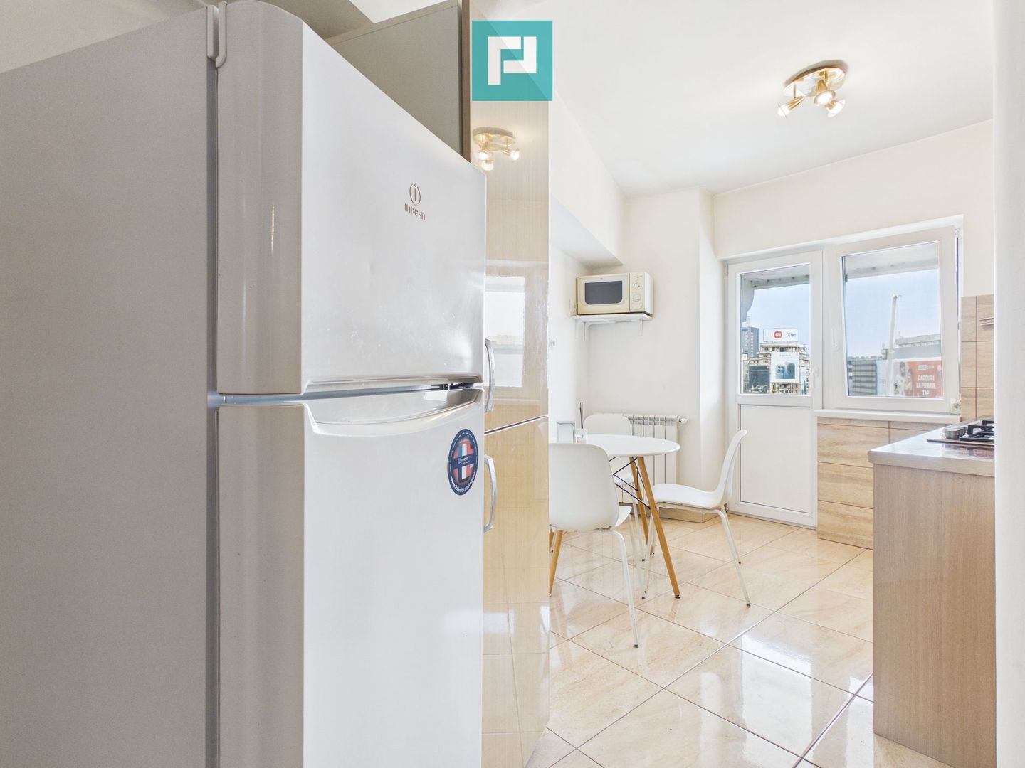 Apartament 2 camere pe Bulevardul Libertății - Poză 10