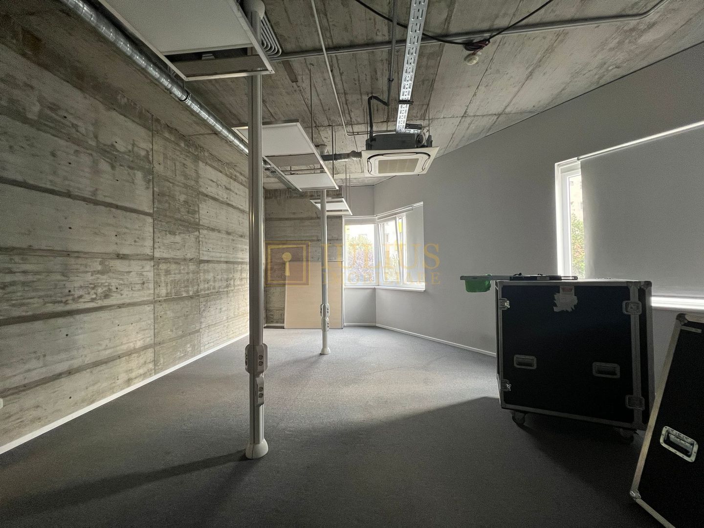 Spatiu de birou, amenajat, zona de sud - cartier Soarelui. - Poză 9