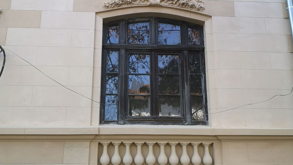 O BIJUTERIE ARHITECTURALA IN CENTRUL BUCURESTIULUI - Poză 8