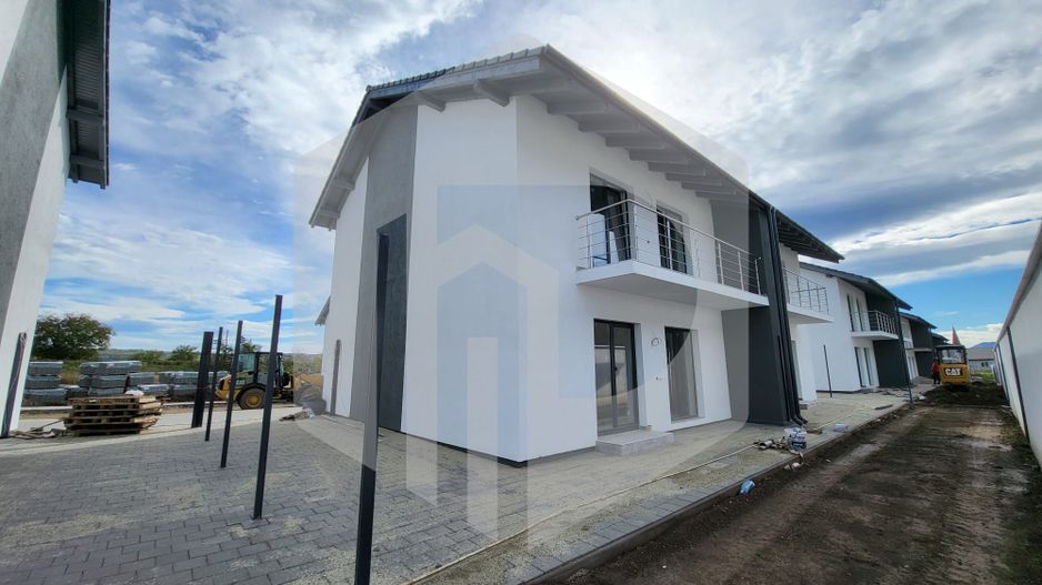 Duplex | 4 Camere + Gradina proprie | 106mpu | Selimbar | 0% Comision - Poză 1