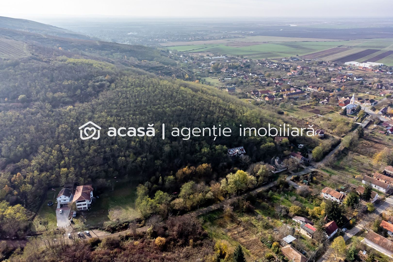 Casă în localitatea Miniș - Comision 0% la cumparare - Poză 11