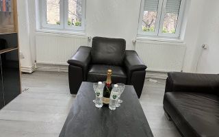 BRASADAS închiriază ap 2 cam etaj 1/2 in vila pe Victoriei. - Poză 3