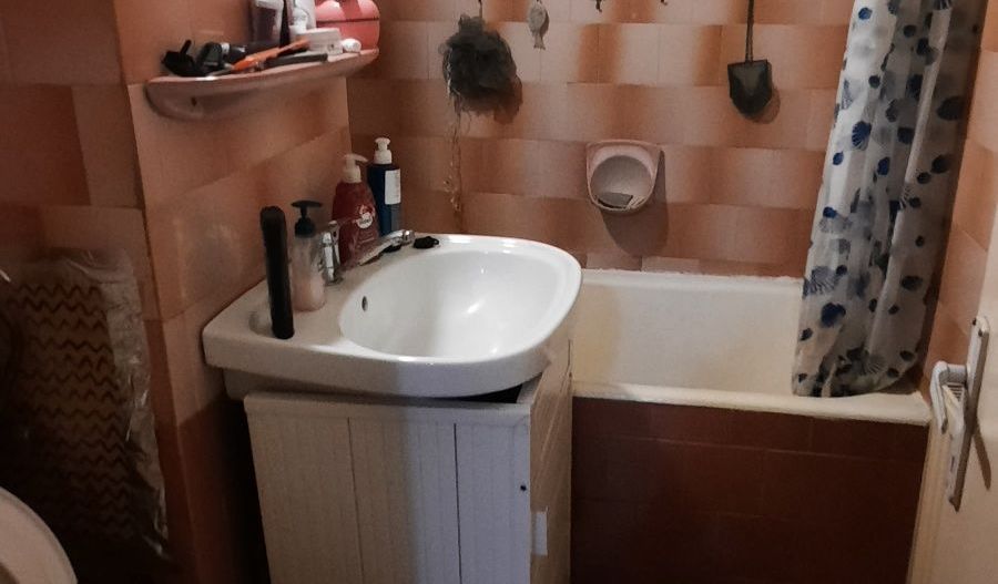 Sagului-Turist | 3 Camere | Decomandat | Etaj Intermediar. - Poză 6