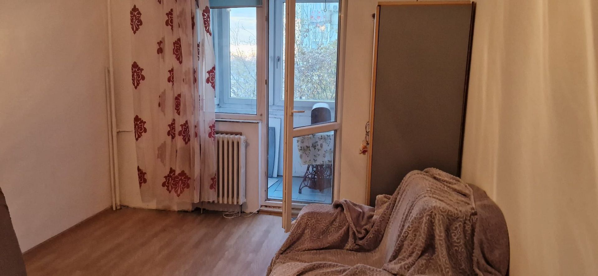 Apartament 2 camere de vanzare Drumul Taberei-Valea Argesului - Poză 1