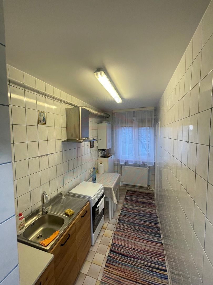 Inchiriere 2 camere, Centru, complet mobilat, utilat - Poză 4