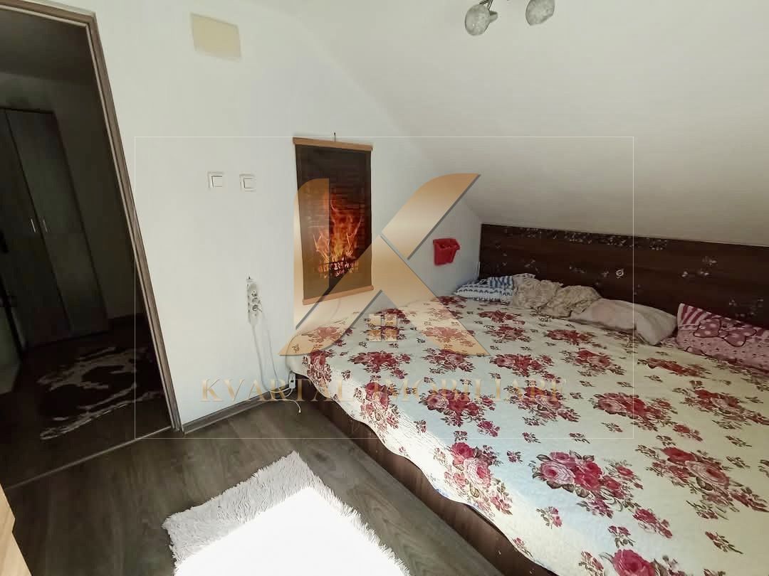 Casă la cheie la preț de apartament , 200mp Teren, garaj . Bujac! - Poză 5