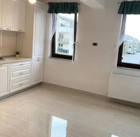 Vând apartament 3 camere 3 minute de Coresi complex ISARAN - Poză 5