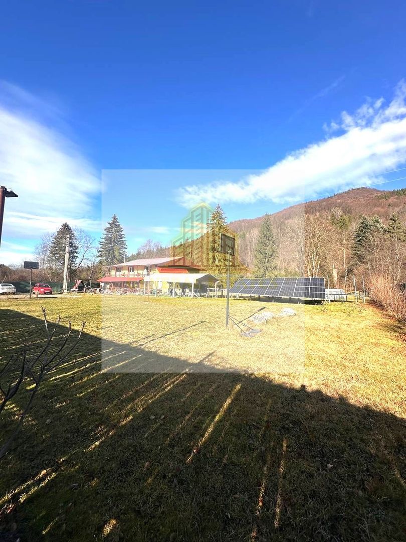 Vila de vanzare in Parcul national Piatra Craiului - Poză 11