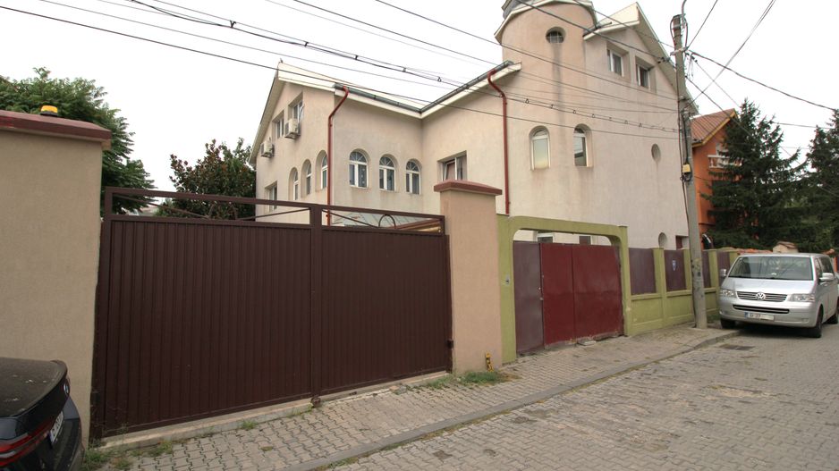 Casa de vanzare P+1+M Drumul Taberei Bucuresti - Poză 1