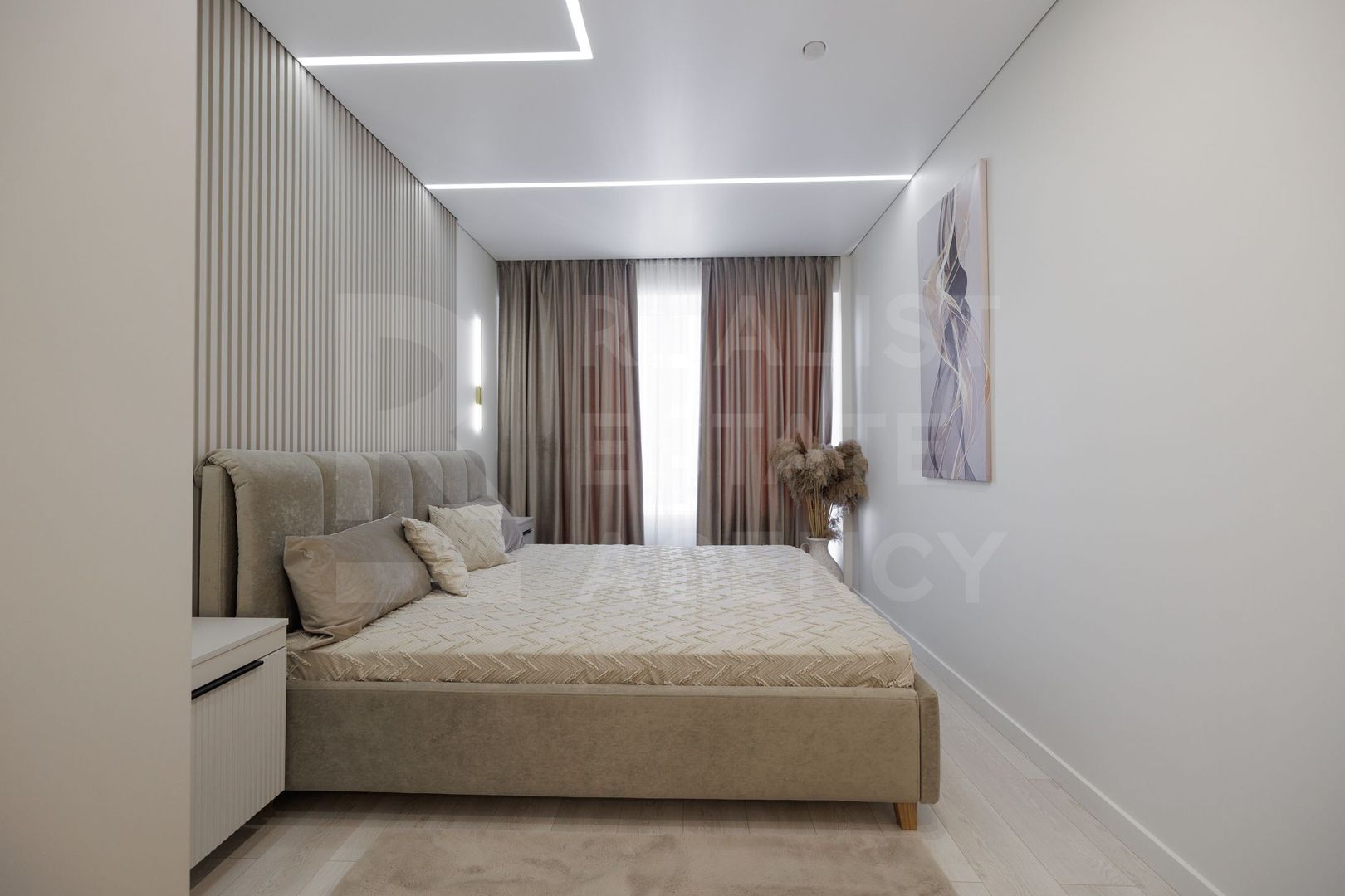 Vânzare, apartament, 3 camere, str. Calea Ieșilor, Sculeni - Poză 3