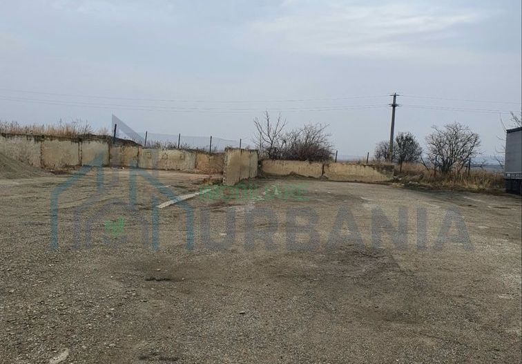 Teren intravilan de vânzare în Popricani, Iași – 1.241 m², betonat și împrejmuit - Poză 2