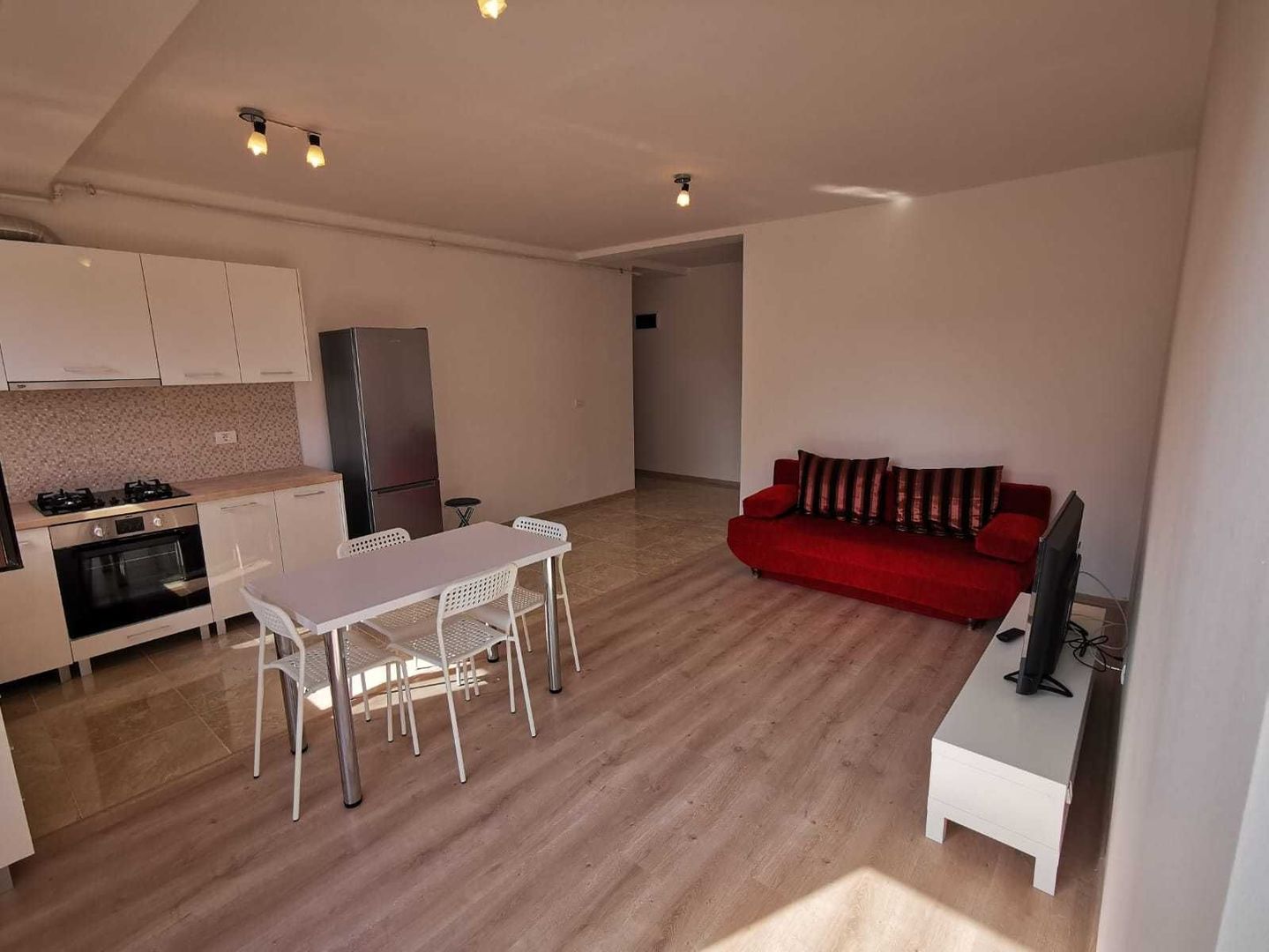 Apartament 2 camere Giroc la intrare - Poză 3