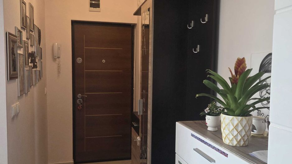 Giroc-Hotel IQ | 2 Camere | Etaj intermediar | Mobilat si Utilat - Poză 4