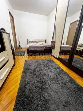Apartament 4 camere Dacia cu centrala - Poză 1