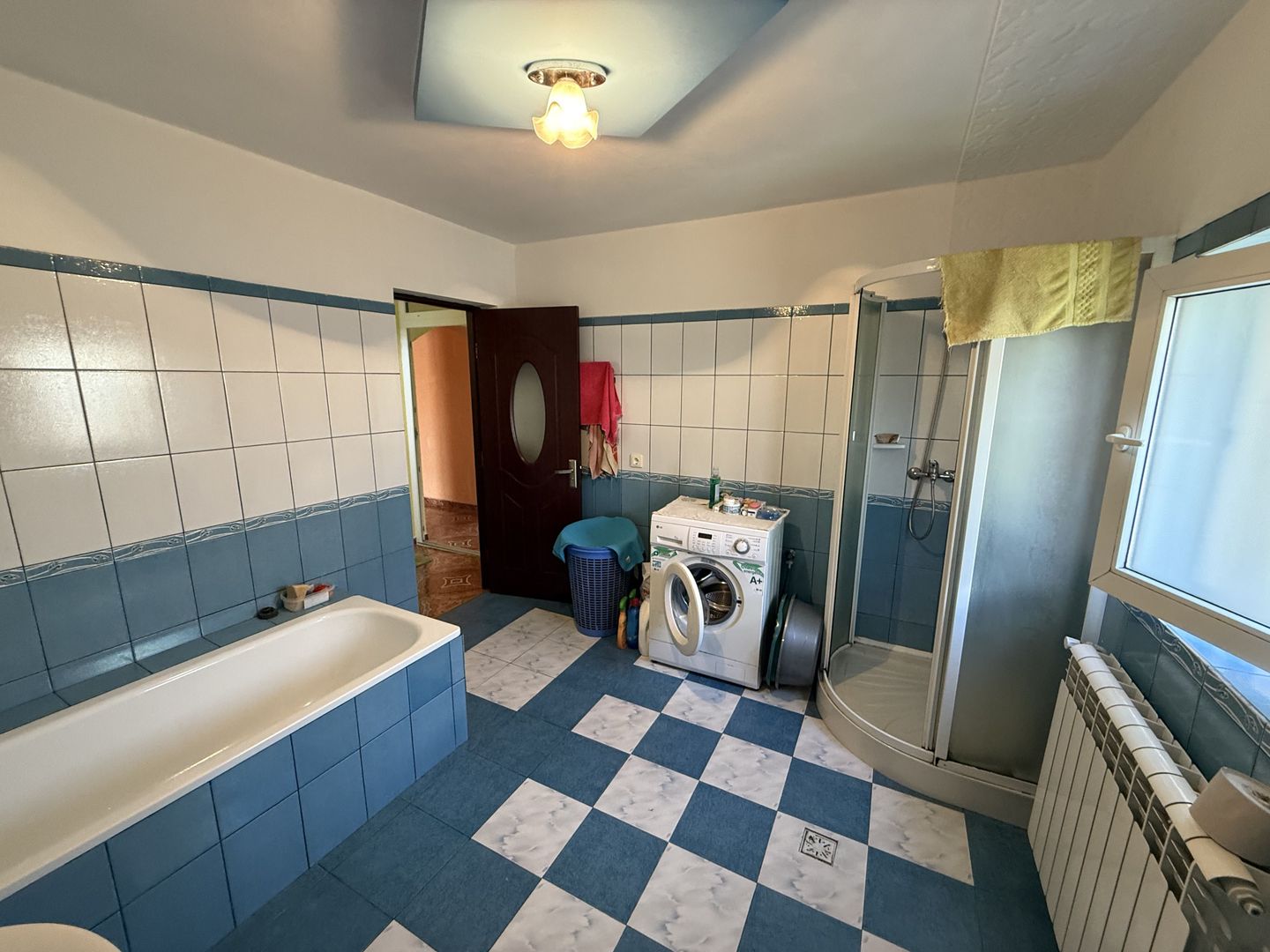 Vila construită in 2010 - P+1+pod - S=236 mp și curte 238 mp Campina! - Poză 23