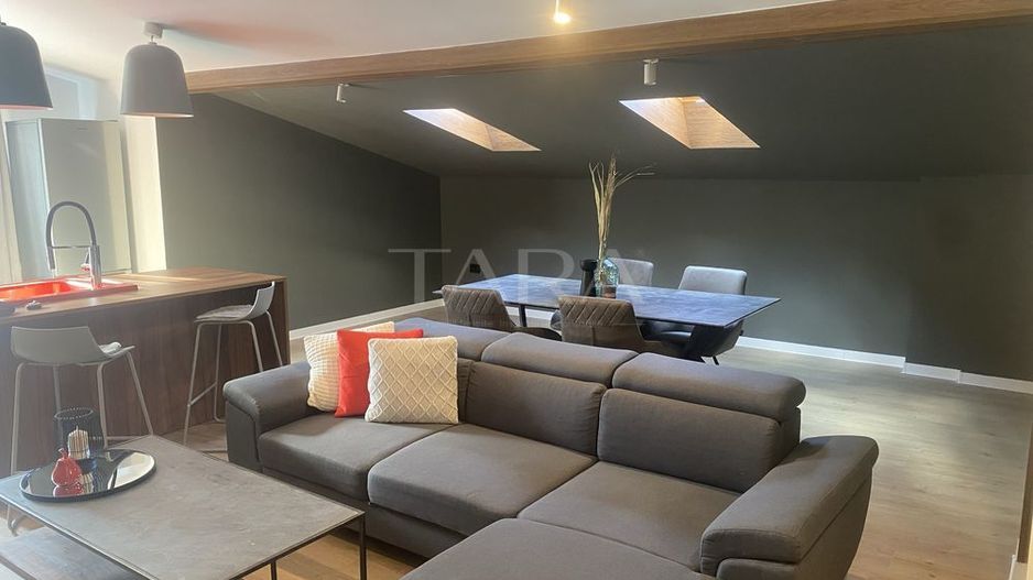 Nou, mobilat, nelocuit, apartament 3 camere. Garaj și boxă. Floresti. - Poză 3