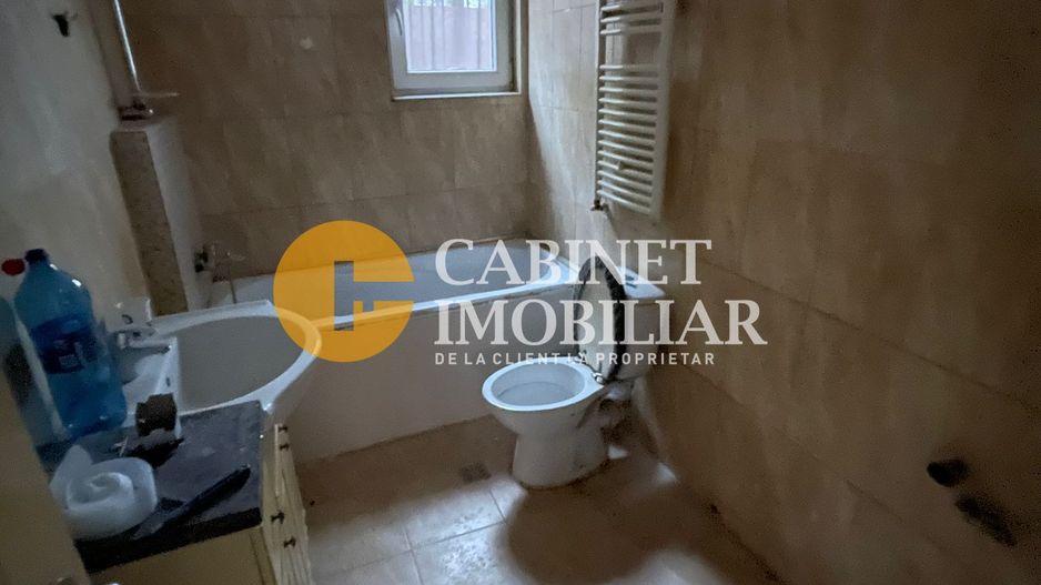Spatiu Comercial 100mp utili - LA BULEVARD - locuri de parcare - Poză 8