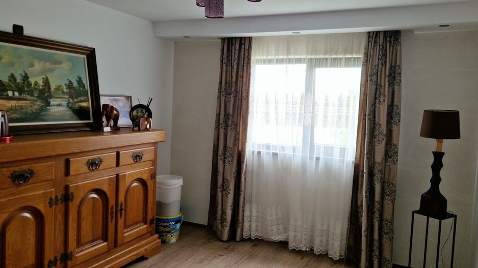 SE VINDE | Casa generoasă în Camirzani | Suceava - Poză 8