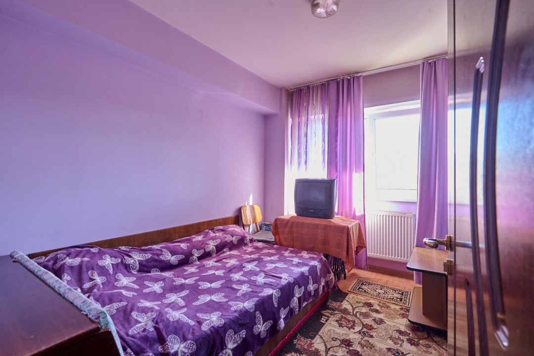 Vand/Schimb Apartament 3 camere ultracentral cu Apartament 2 camere+diferenta - Poză 4