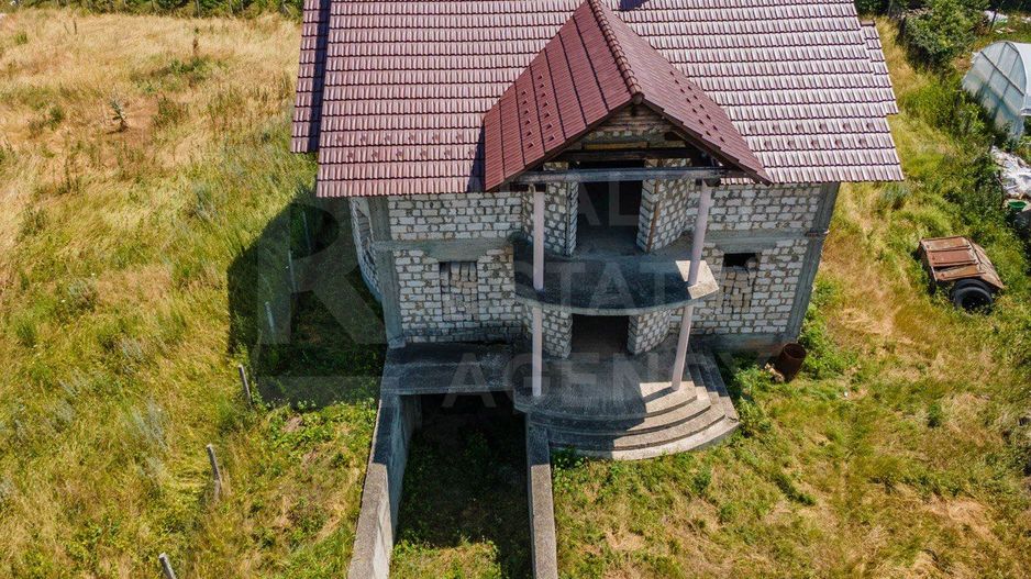 Vânzare, casă, 2 nivele, 169 mp + 9 ari, strada Aluniș, Budești - Poză 1