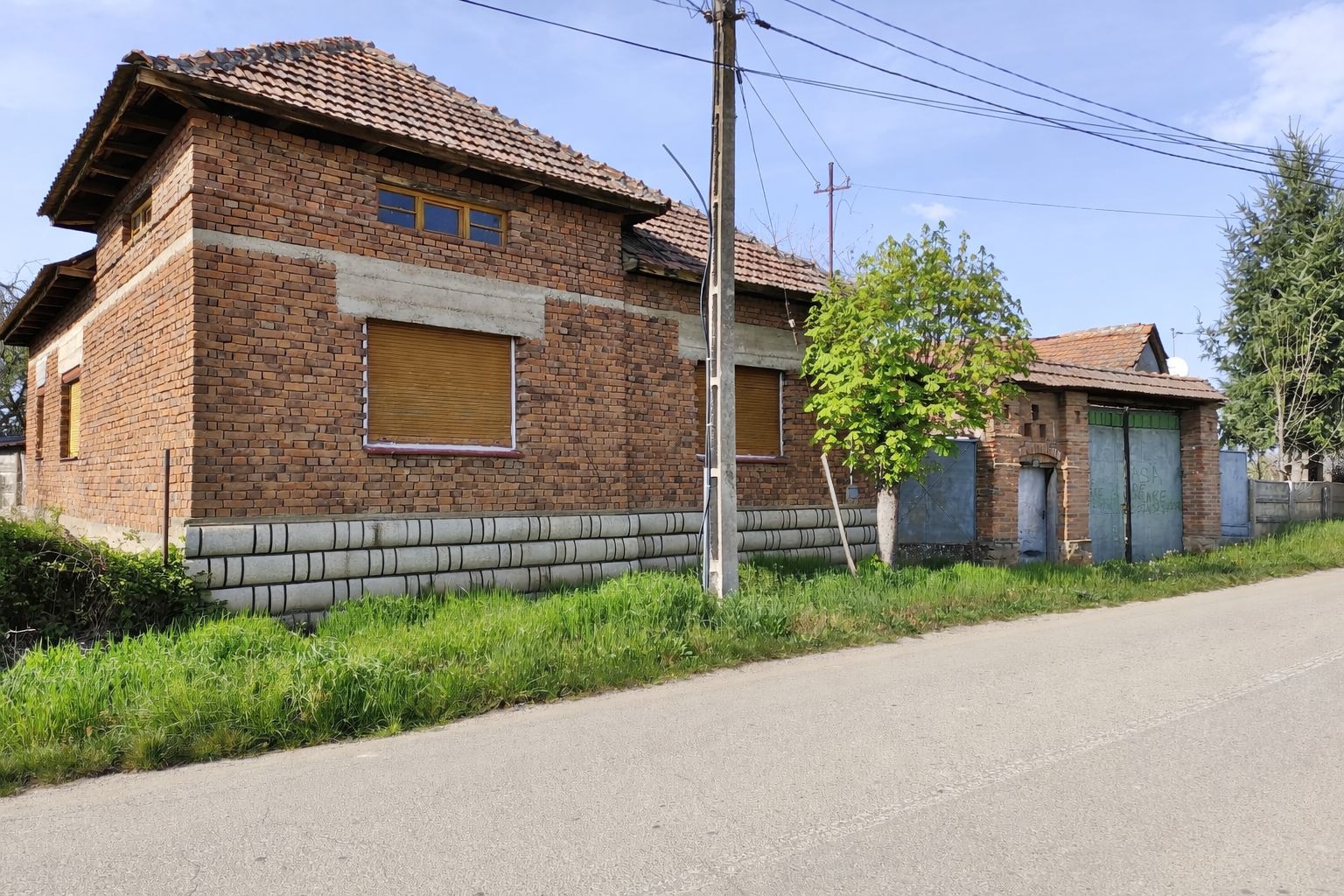 Casa la tara, gaz, acces auto, teren 4122 mp – Petid, Bihor – VANZARE - Poză 3