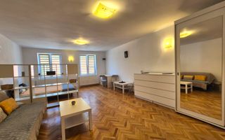 Exclusivitate - Garsonieră la 3 minute de P-ta Sfatului, pet friendly - Poză 3