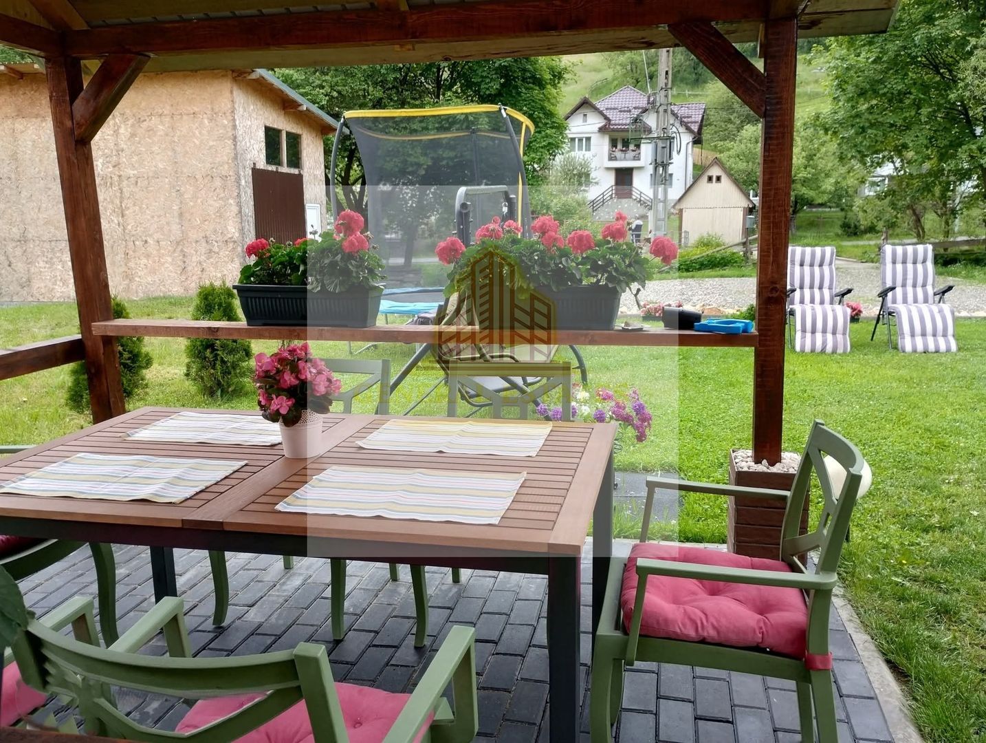 Casă de poveste în Moieciu de Sus - Poză 3